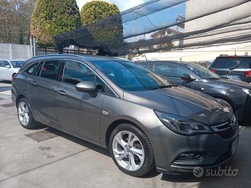 Opel Astra 1.6 CDTi 5 porte Business valutiamo per