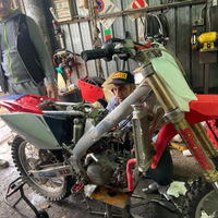 Testata forcella showa 47 akrapovic cerchi 18 19