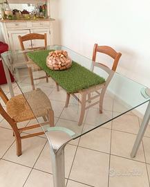 Tavolo da pranzo in vetro e metallo satinato