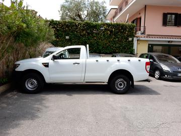 Pic Up Ford Ranger cassone Lungo