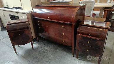 comò comodini e specchio