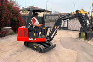 E170 Mini escavatore Hinowa 15 q