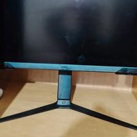 Ps5 con 2 pad + volante + monitor