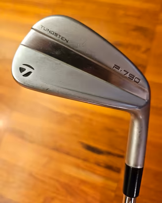 Set ferri da golf Taylor Made P790
