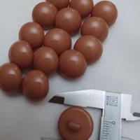 15 bottoni caramello 