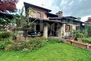 Villa bifamiliare Brescia [V228LVRG]
