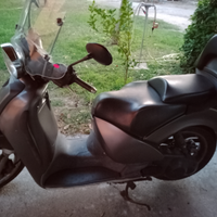 Aprilia Scarabeo 125