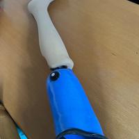 Protesi gamba anche per ricambi