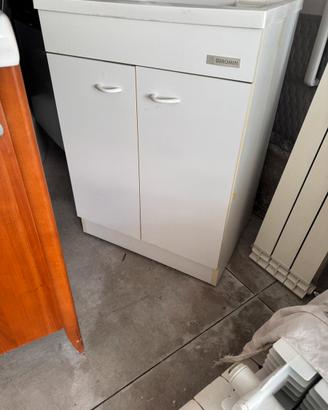 ARREDAMENTI CASA