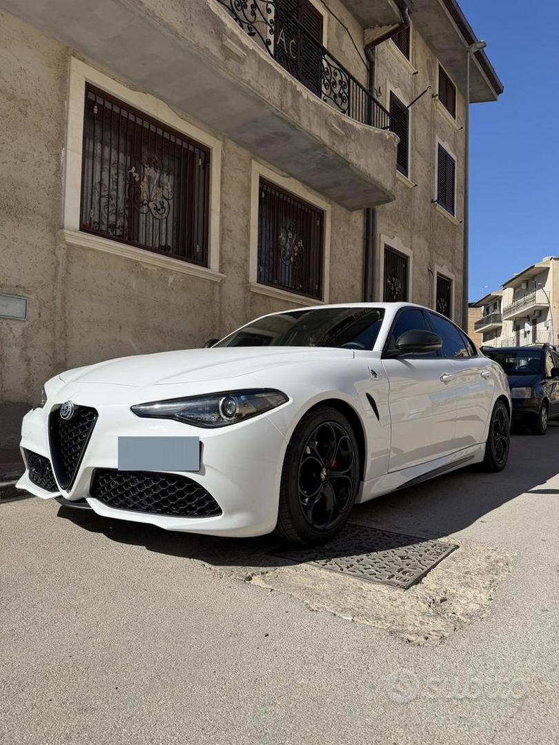 Alfa Romeo Giulia (2016)