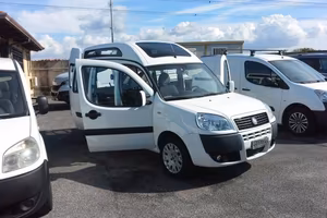 Fiat Doblo 1.9 MJT CON PEDANA DISABILE