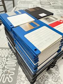 180 floppy disk per Commodore Amiga e PC