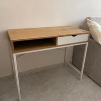 Scrivania moderna colore bianco con legno