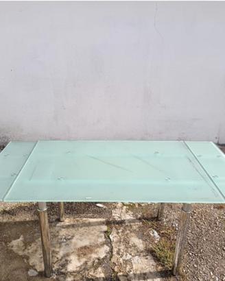 Tavolo di vetro allungabile 