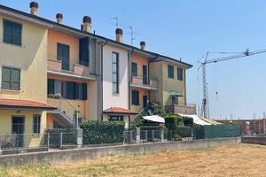 Appartamento di 177 m² con più di 5 locali e box a
