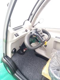 Scooter elettrico chiuso con tetto, PER DISABILI