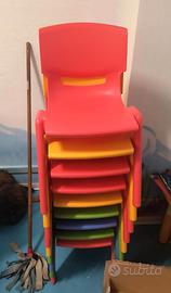 8 sedie per bambini colorate