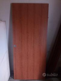 Porte scorrevoli a scomparsa color ciliegio