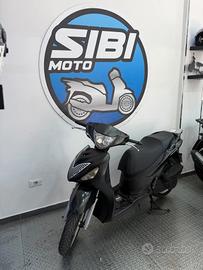 Suzuki SIXteen 150
