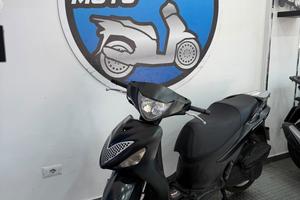 Suzuki SIXteen 150