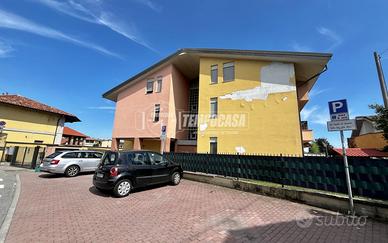 BILOCALE CON TERRAZZO E CANTINA!