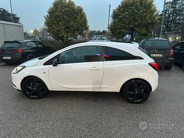 Opel Corsa B-color GPL