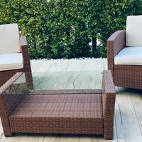 Poltrone e tavolino da giardino