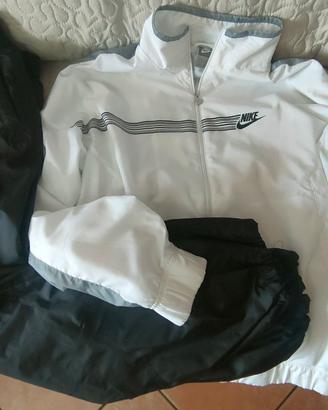 TUTA NIKE