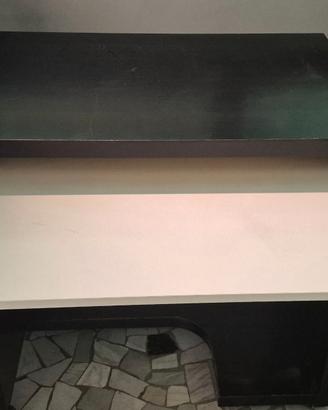Scrivania Porta PC Compatta con Ruote e Piano Estr