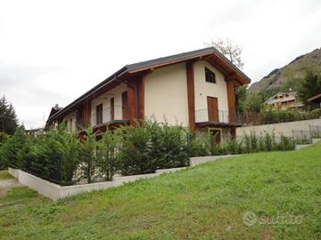 Immobile in asta di 104 m² con 2 locali e box auto