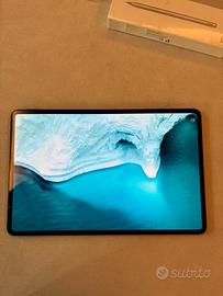 Huawei Matepad Pro 12.6 con caricatore