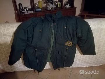 Giacca pesante inbottita di piume