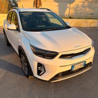 Kia Stonic 2022 1.0L TGDI MHEV 100cv Full Optional