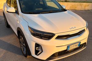 Kia Stonic 2022 1.0L TGDI MHEV 100cv Full Optional