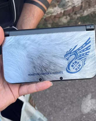 Nintendo 3DS limited edition Monster Hunter