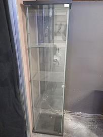 Vetrinetta ikea 