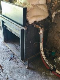 termocamino a legna 30kw tratt.
