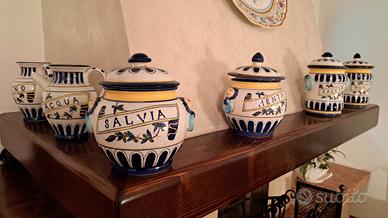 barattoli in ceramica originali di Deruta 