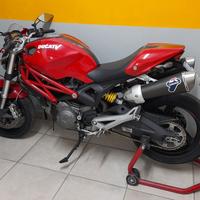 Ducati Monster 696