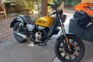 QJ Motore SRV 125
