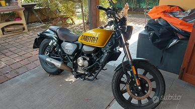 QJ Motore SRV 125