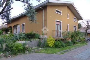 VILLA SINGOLA A RESCALDINA