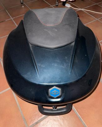 Bauletto Piaggio Beverly + Parabrezza Piaggio.