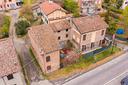 rustico-da-ristrutturare-con-giardino-a-bagno-re-