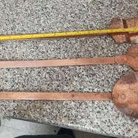 Utensili da cucina in rame vintage