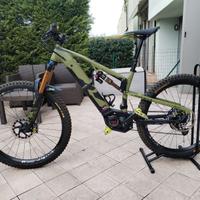 E Bike  R Raymond montata top