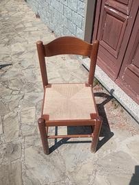sedie in legno incordate 