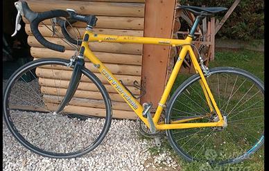 Bicicletta modello Cannondale R600 CAD3