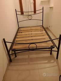 letto a una piazza e mezza con materasso 