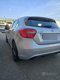 MERCEDES. A 180 D sport